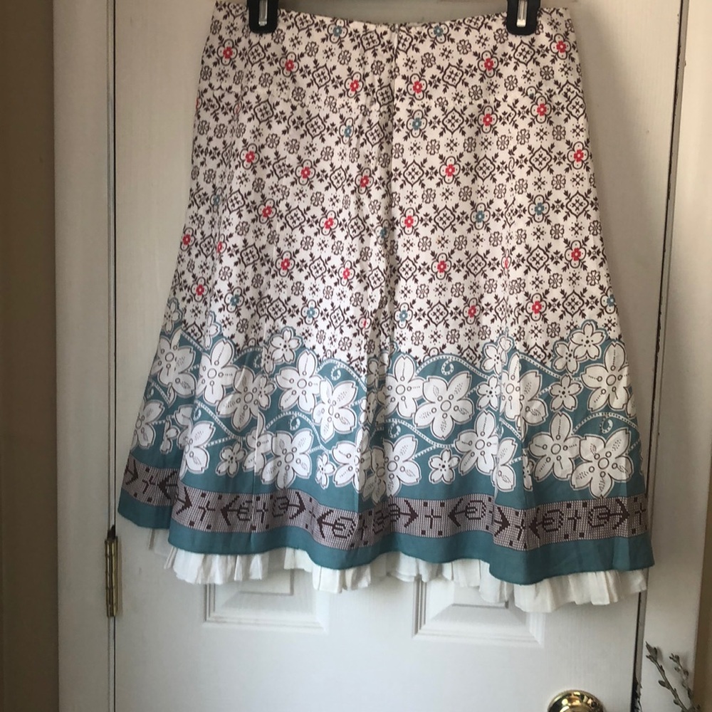 Floral skirt. Only worn a couple of times.